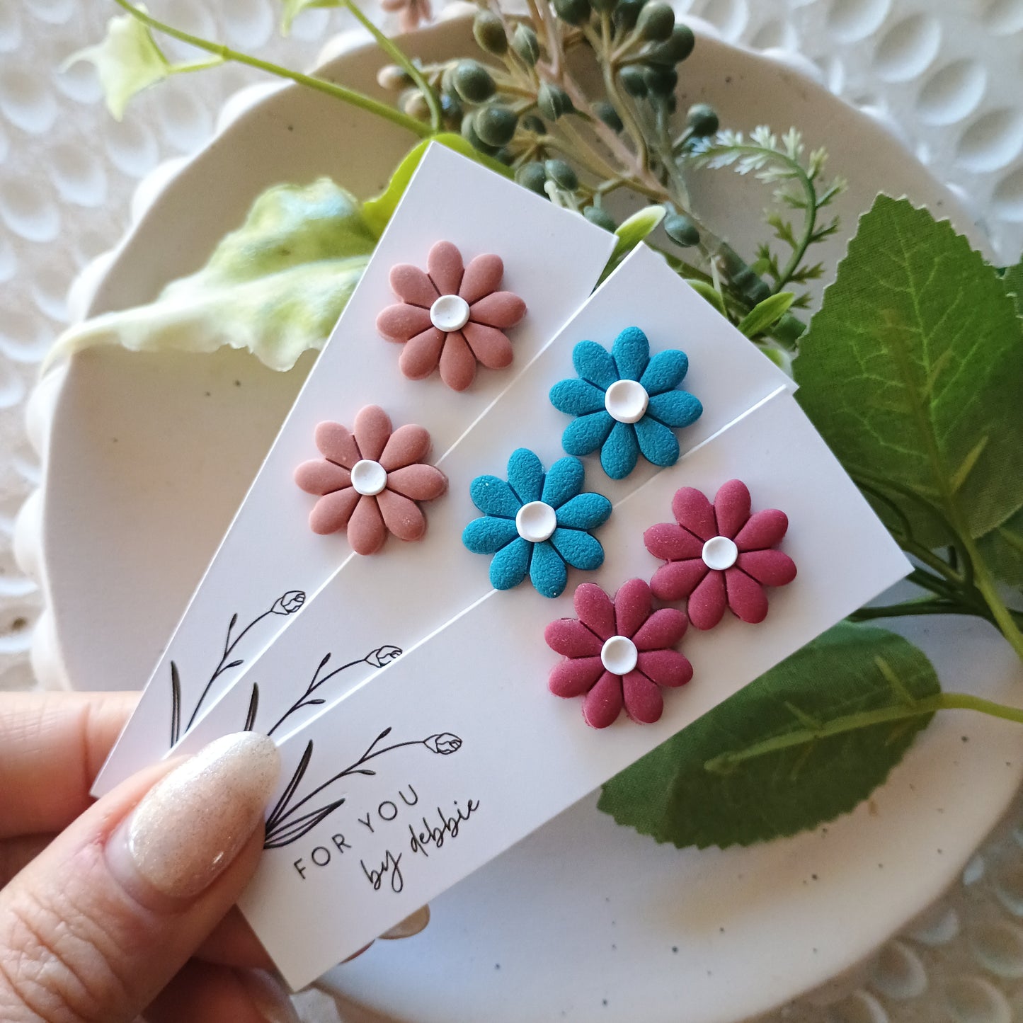 Flora studs - assorted