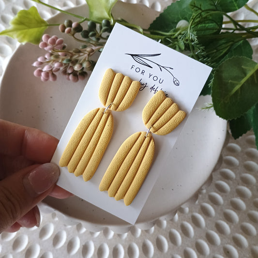 Gina dangle- yellow pastel