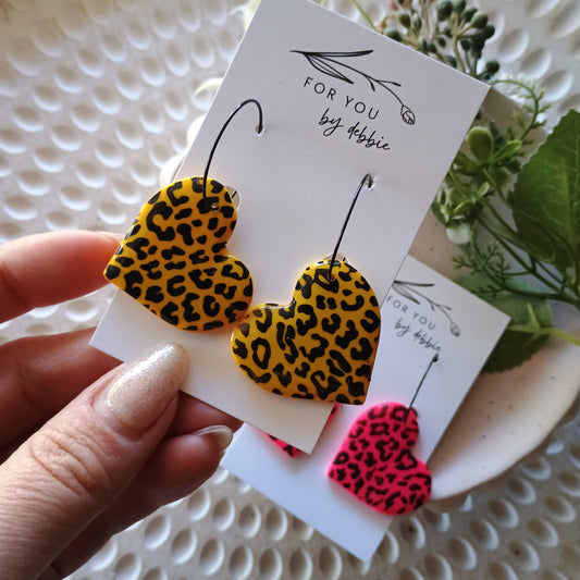 Heart dangles - leopard print resin