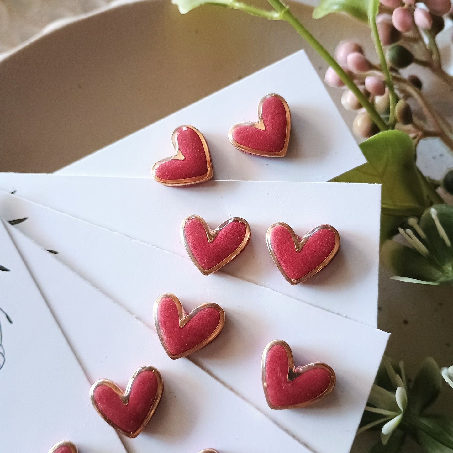 Gold Heart studs - Shiraz resin