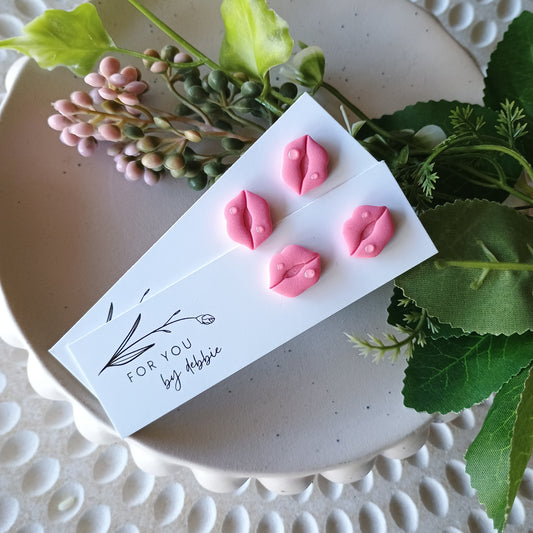 Kissy lips studs - pink