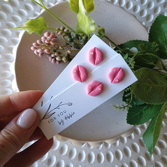 Kissy lips studs - pink