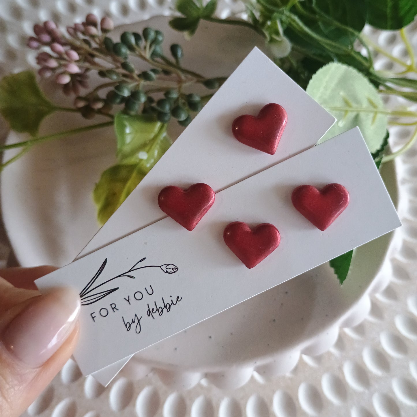 heart studs - red velvet