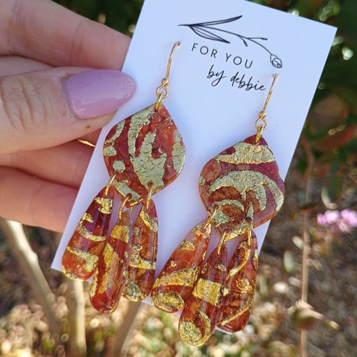 Samantha Dangles- amber and gold
