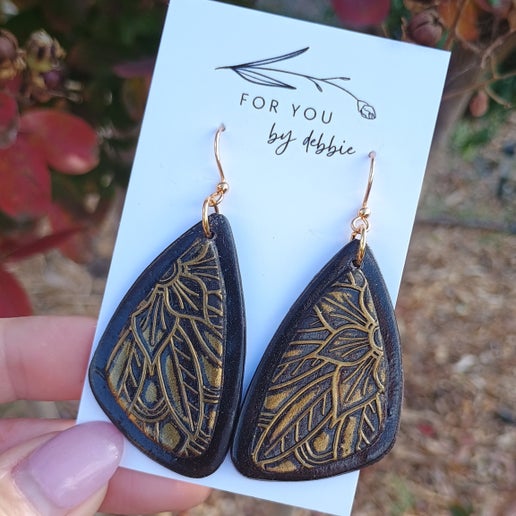Sally dangles -Dark metallic flower