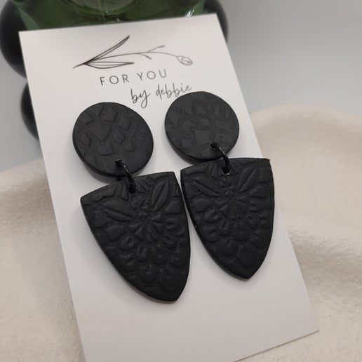 Lacey dangles - black