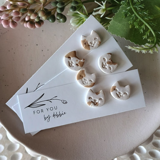 Happy cat studs - white and brown