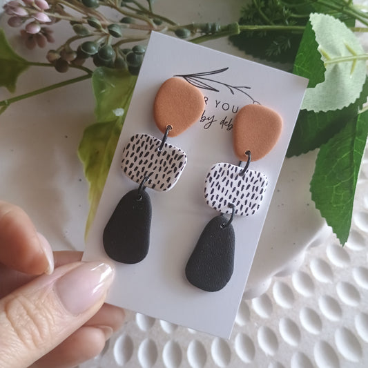 Zoe dangles- green and black