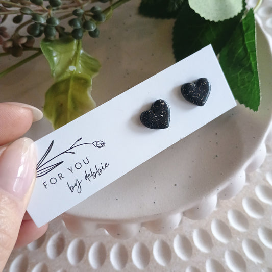 Heart studs - black glitter