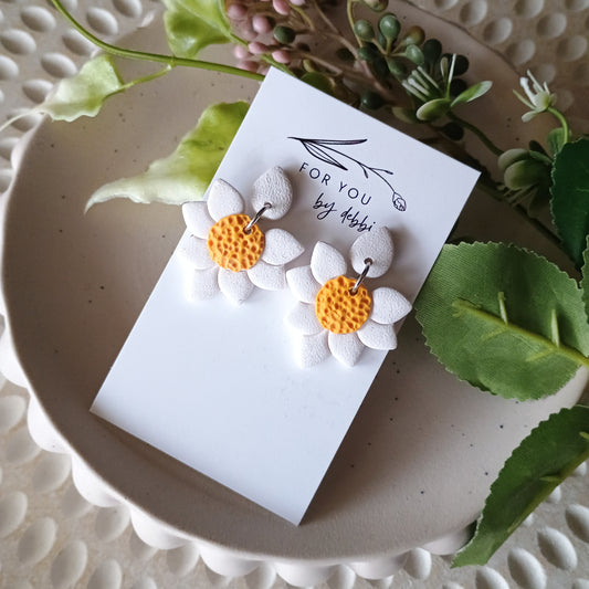 Daisy drop dangles- white