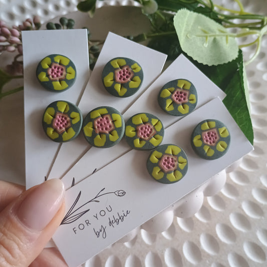 Large studs - organic flower