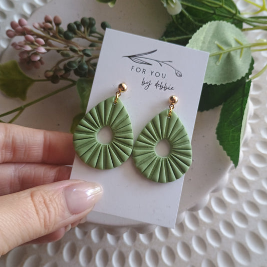 Karla dangles- green