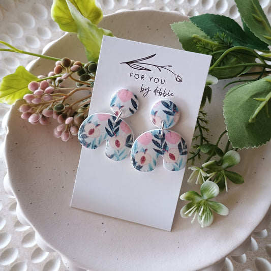 Lottie dangles -peach tree print