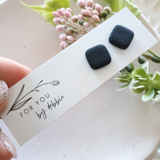 Small square studs - matte black