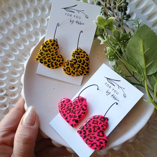Heart dangles - leopard print resin