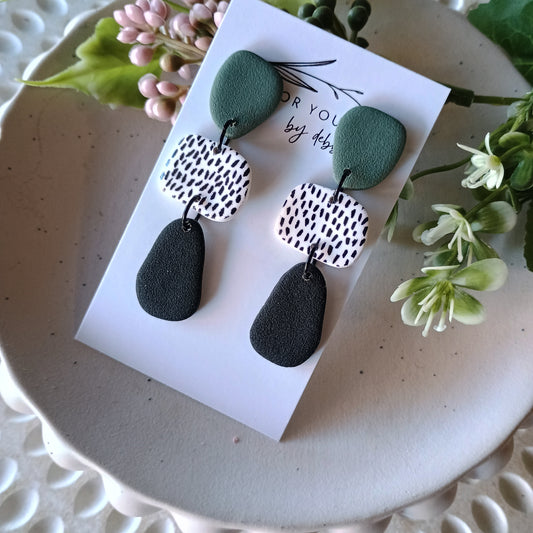 Zoe dangles- green and black