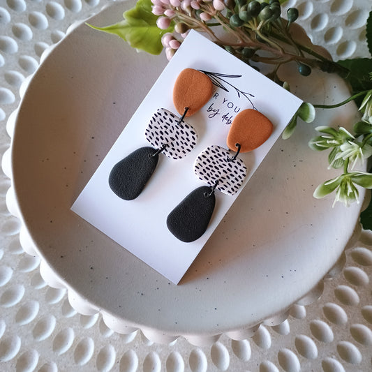 Zoe dangles- Tan and black